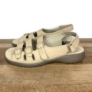 Clarks Saylie Quartz Cream Nubuck Sandals